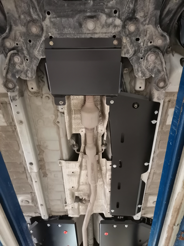 Защита топливопровода и датчика кислорода (2 части) для Toyota Yaris (XP210) 2019-2023, сталь 2 мм